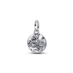 Hovedbilde Infinity snake medallion charm - silver